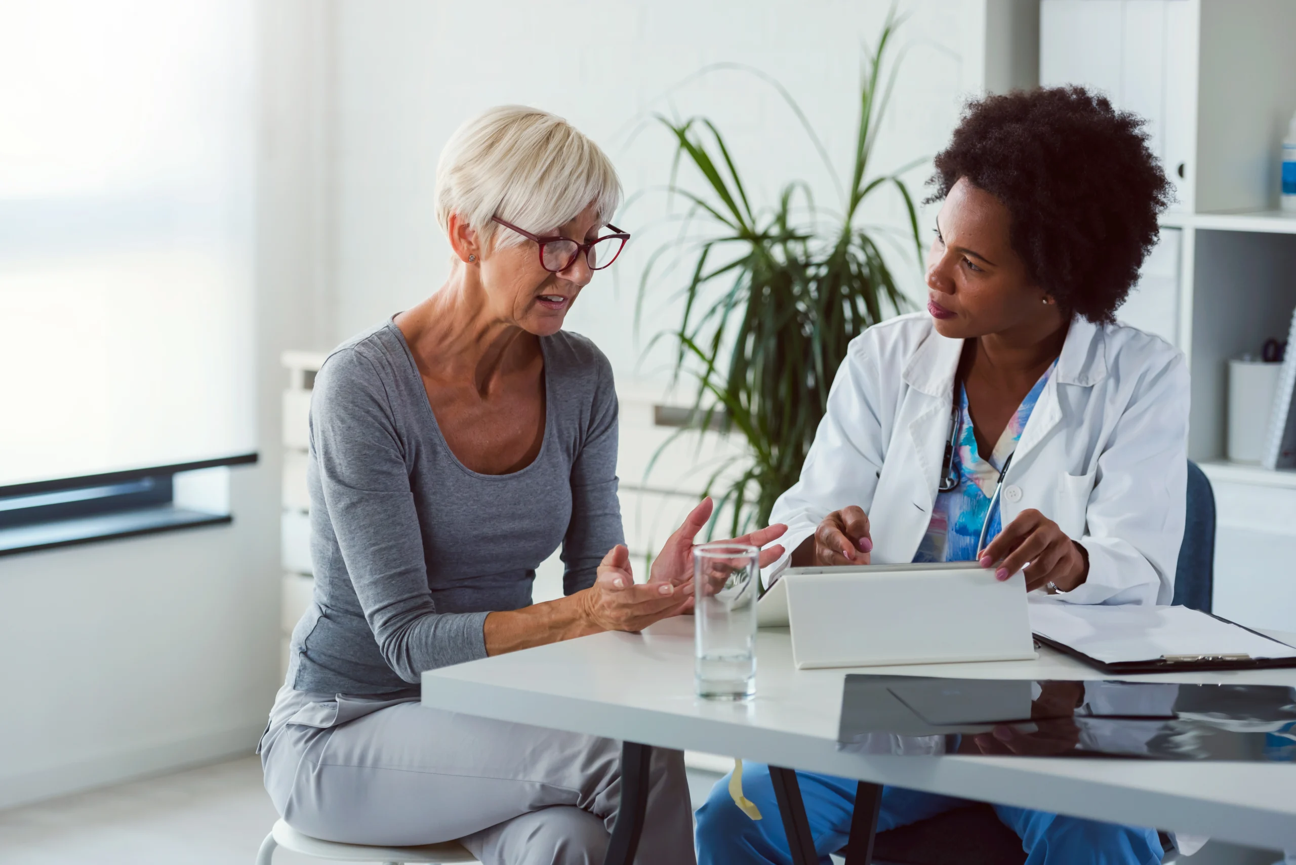 TMS vs EMDR: What Are the Differences? Banner